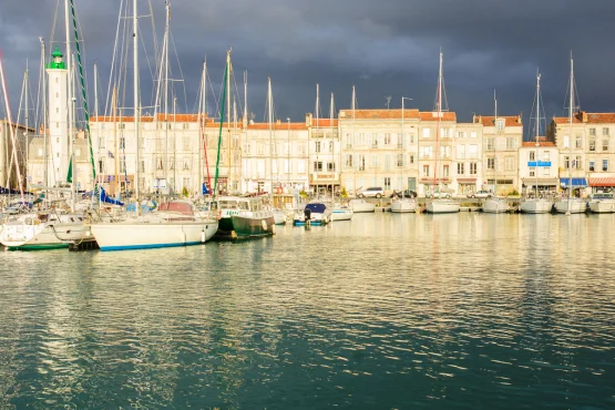 chauffeur taxi prive pour vos visites touristique a la rochelle et alentours